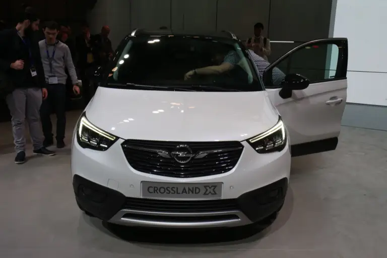 Opel Crossland X - Salone di Ginevra 2017 - 4