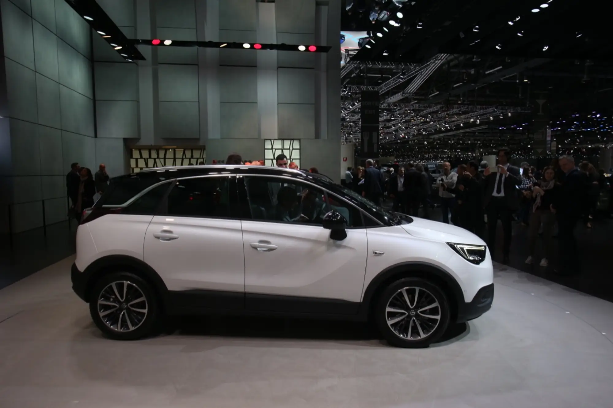 Opel Crossland X - Salone di Ginevra 2017 - 7