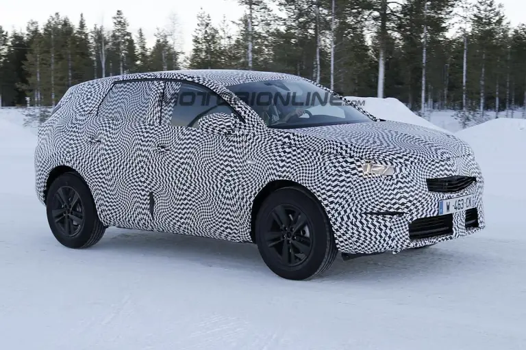 Opel Grandland X - Foto spia 25-01-2017 - 4