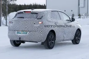 Opel Grandland X - Foto spia 25-01-2017