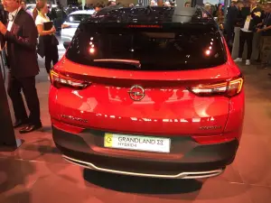 Opel Grandland X Hybrid4 - Salone di Francoforte 2019