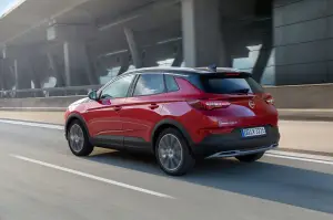 Opel Grandland X Hybrid4 - 7