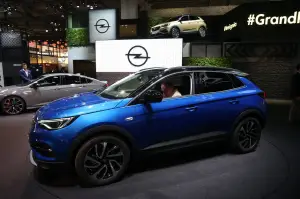 Opel GrandLand X - Salone di Francoforte 2017