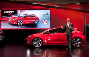 Opel GTC Paris Concept al Salone di Parigi 2010 - 5
