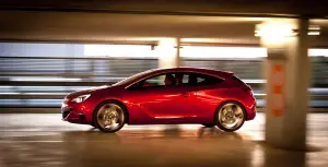 Opel GTC Paris Concept al Salone di Parigi 2010 - 18