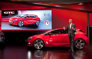 Opel GTC Paris Concept al Salone di Parigi 2010 - 27