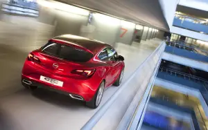Opel GTC Paris Concept al Salone di Parigi 2010 - 29