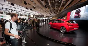 Opel GTC Paris Concept al Salone di Parigi 2010 - 45