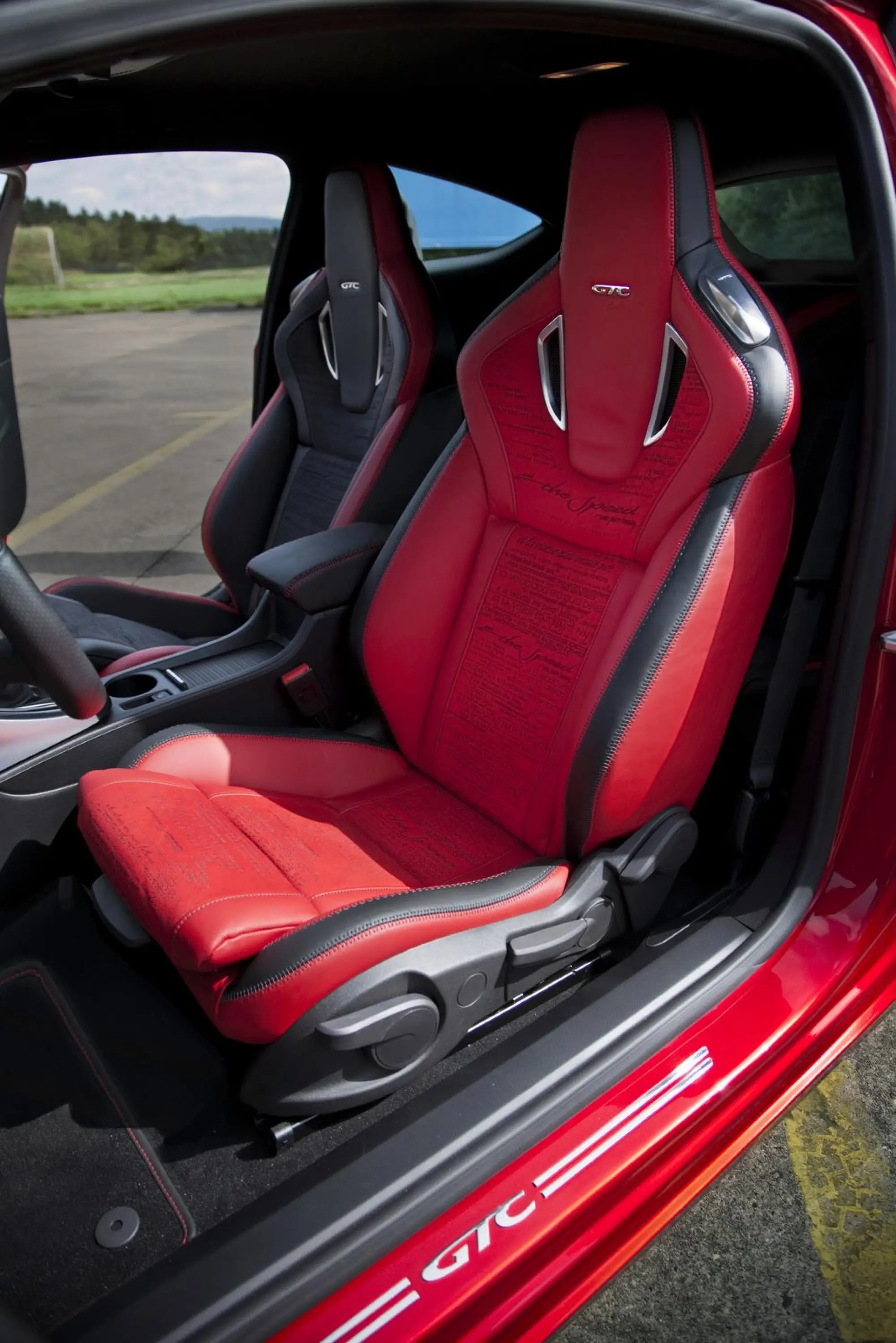 Opel GTC Paris Concept - 19