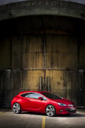 Opel GTC Paris Concept - 28