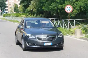 Opel Insignia MY2014: prova su strada