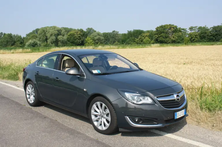 Opel Insignia MY2014: prova su strada - 13