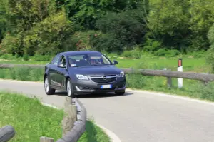 Opel Insignia MY2014: prova su strada