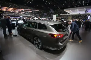 Opel Insignia Sports Tourer - Salone di Ginevra 2017