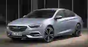 Opel Insignia 2018 210 CV