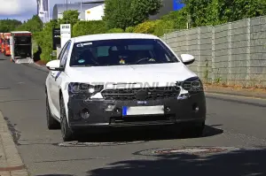 Opel Insignia 2020 - foto spia 04-07-2019