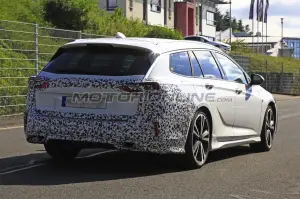 Opel Insignia 2020 - foto spia 04-07-2019