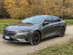 Opel Insignia 2020 - Primo contatto