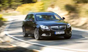 Opel Insignia BiTurbo - 11