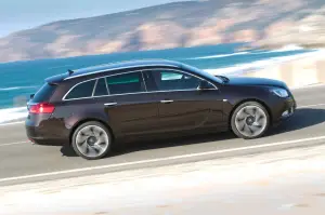 Opel Insignia BiTurbo - 29