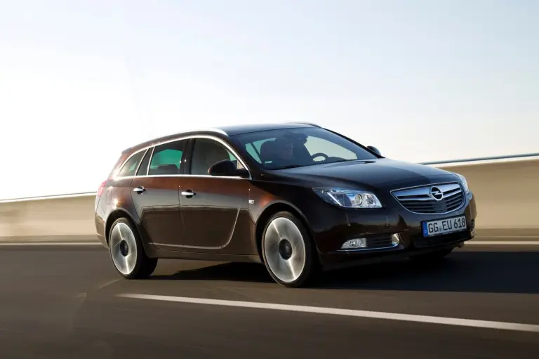 Opel Insignia BiTurbo - 33