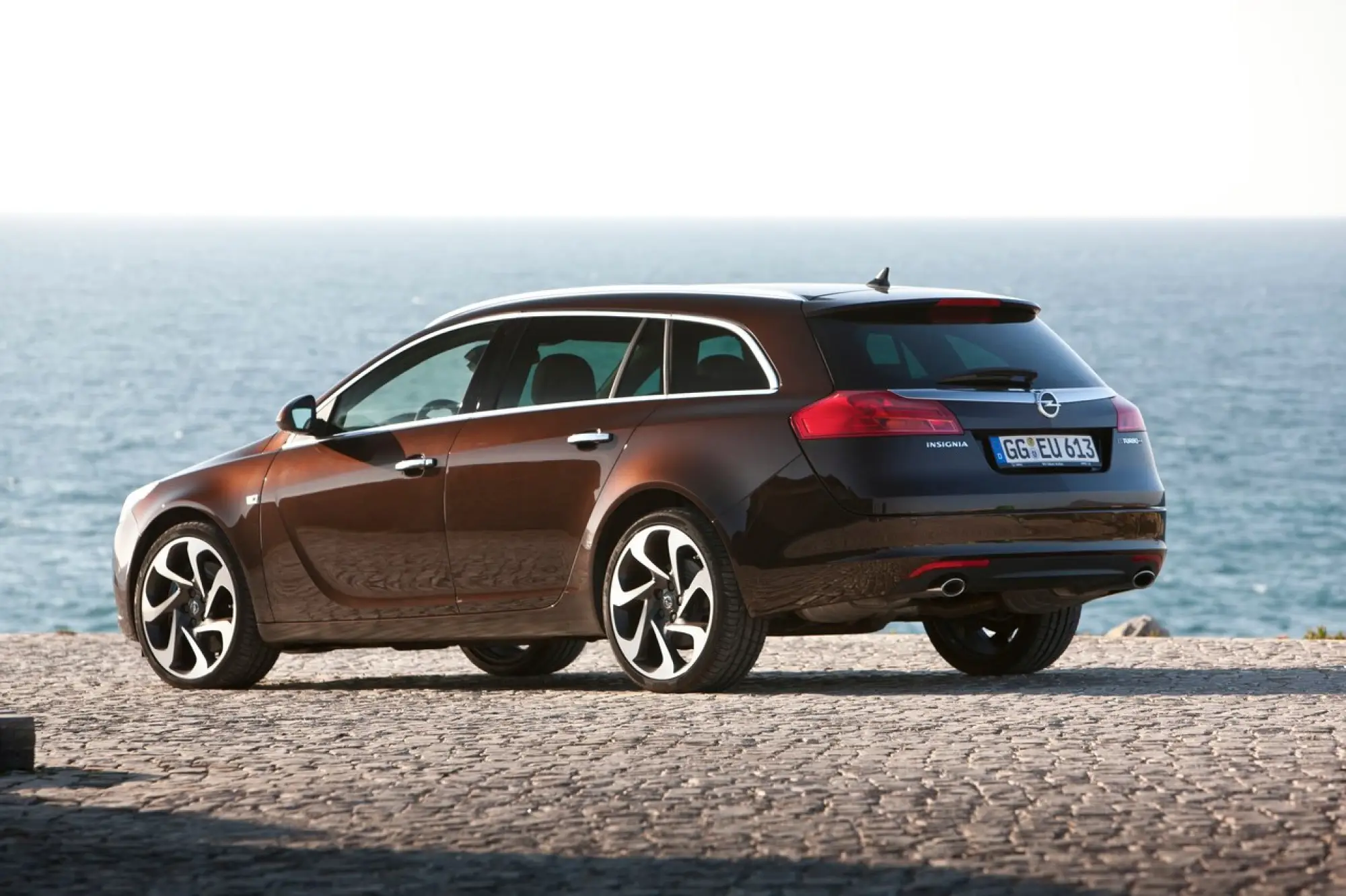 Opel Insignia BiTurbo - 44