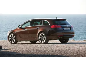 Opel Insignia BiTurbo - 44