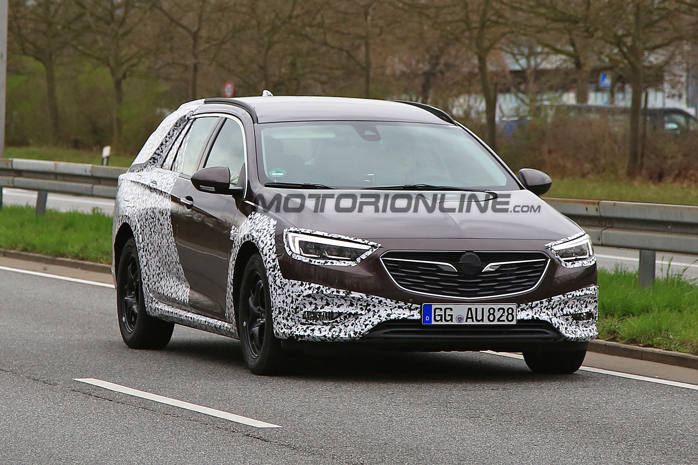 Opel Insignia Country Tourer - Foto spia 27-03-2017
