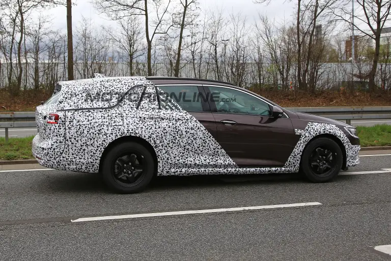 Opel Insignia Country Tourer - Foto spia 27-03-2017 - 6