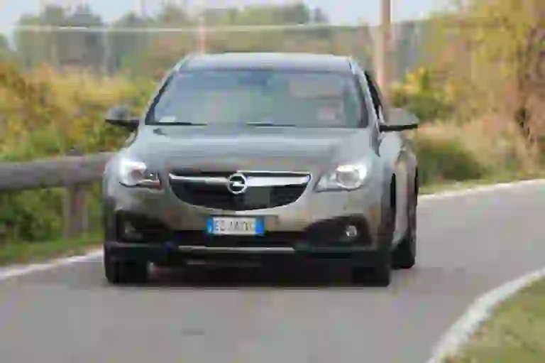 Opel Insignia Country Tourer: prova su strada - 33