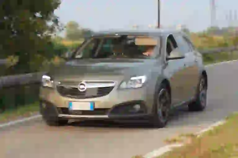 Opel Insignia Country Tourer: prova su strada - 37