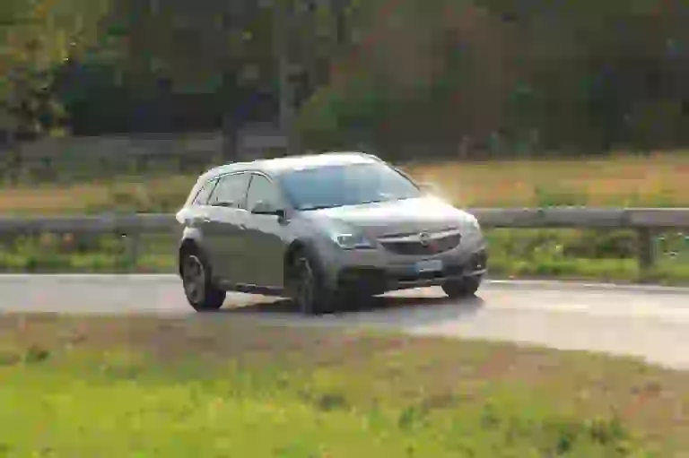 Opel Insignia Country Tourer: prova su strada - 39