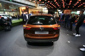 Opel Insignia Country Tourer - Salone di Francoforte 2017