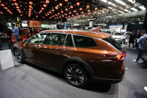 Opel Insignia Country Tourer - Salone di Francoforte 2017