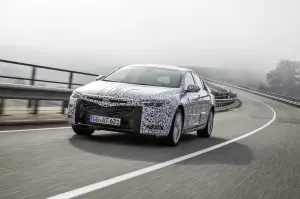 Opel Insignia Grand Sport foto spia 26 ottobre 2016 - 5