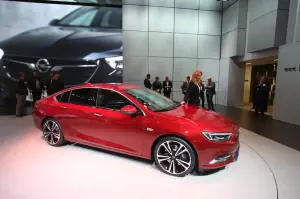 Opel Insignia Grand Sport - Salone di Ginevra 2017