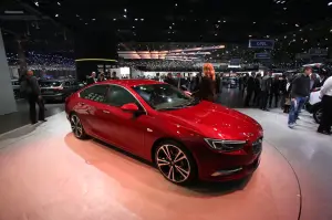 Opel Insignia Grand Sport - Salone di Ginevra 2017