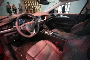 Opel Insignia Grand Sport - Salone di Ginevra 2017