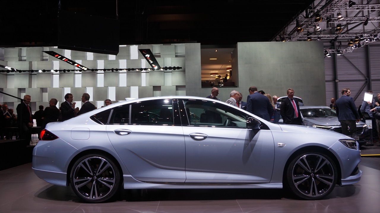 Opel Insignia Grand Sport - Salone di Ginevra 2017