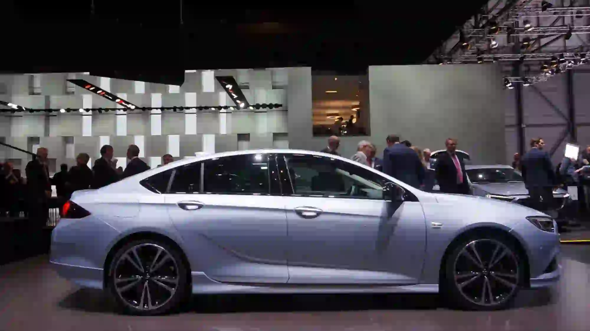 Opel Insignia Grand Sport - Salone di Ginevra 2017 - 1