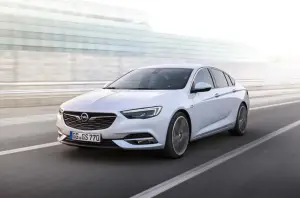 Opel Insignia Grand Sport - 2