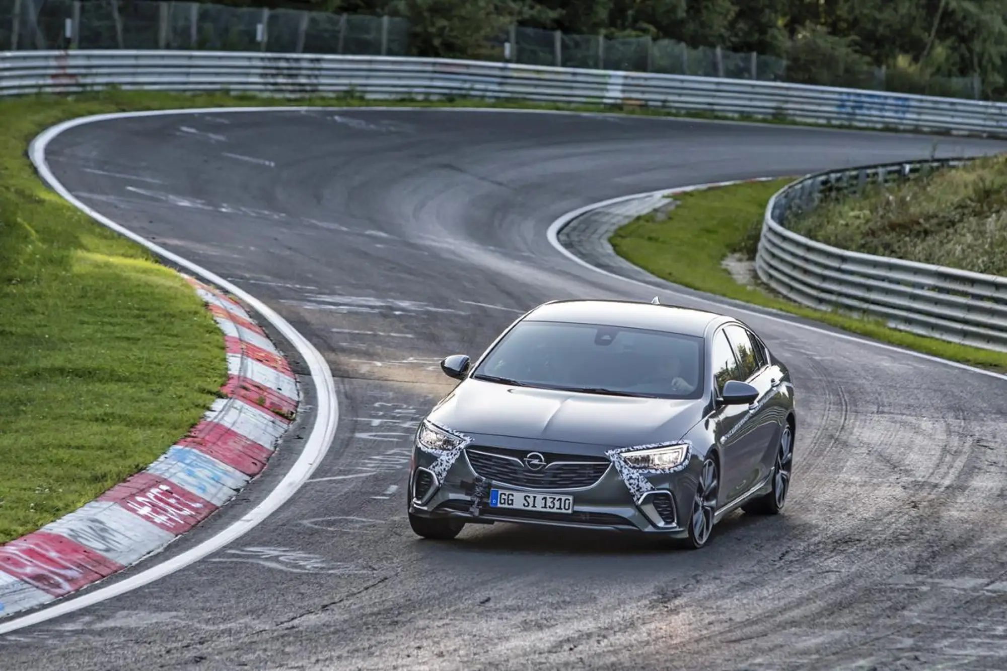 Opel Insignia GSi al Nurburgring - 5