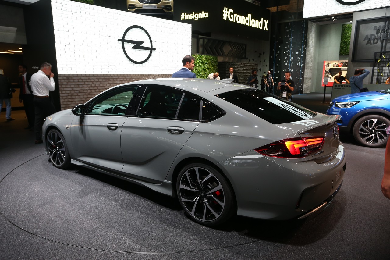 Opel Insignia GSI - Salone di Francoforte 2017