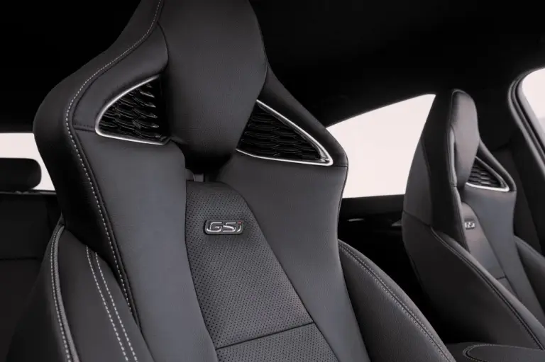 Opel Insignia GSi - Sedili  - 2