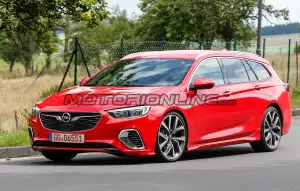 Opel Insignia GSi Sports Tourer - Foto spia 28-07-2017 - 9