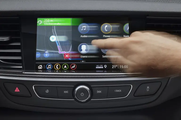 Opel Insignia - Infotainment - 7