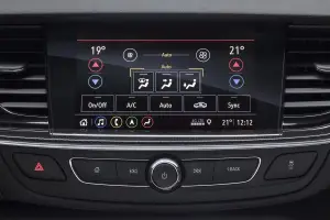 Opel Insignia - Infotainment