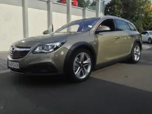 Opel Insignia MY 2013 - Primo contatto