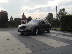 Opel Insignia MY 2013 - Primo contatto