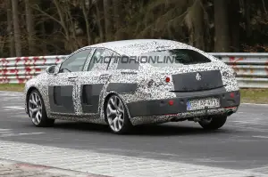 Opel Insignia MY 2017 - Foto spia 26-04-2016